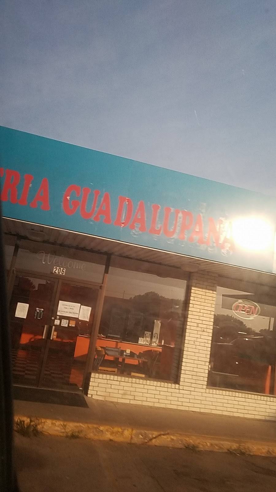 Taqueria Guadalupana | restaurant | 206 S 3rd St, Mabank, TX 75147, USA | 9032884175 OR +1 903-288-4175