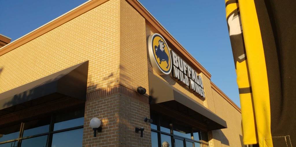 Buffalo Wild Wings | meal takeaway | 7188 Airways Blvd #2, Southaven, MS 38671, USA | 6623497776 OR +1 662-349-7776