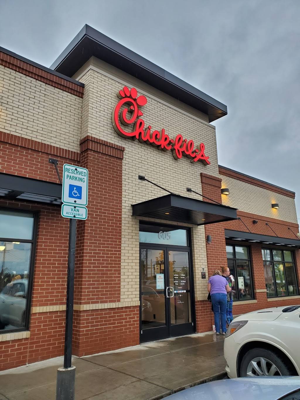 ChickfilA Bangor Restaurant 605 Stillwater Ave, Bangor, ME 04401, USA