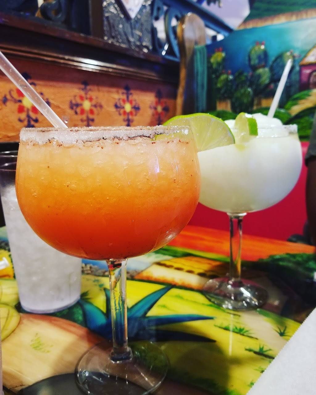 La Fiesta Mexican Restaurant | restaurant | 9611 GA-5, Douglasville, GA 30135, USA | 7705778400 OR +1 770-577-8400