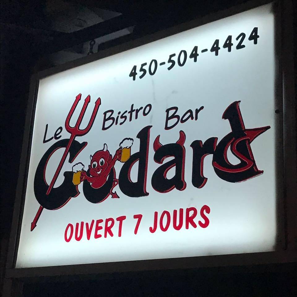 Bar Chez Laurette | night club | 2781 Rue Godard, Sainte-Sophie, QC J5J 2T4, Canada | 4505044424 OR +1 450-504-4424