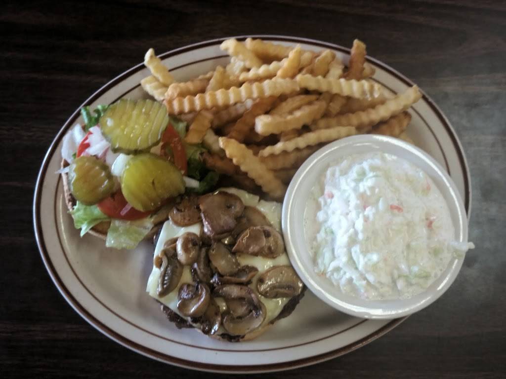 Farm House Restaurant | restaurant | 9201 TN-111, Byrdstown, TN 38549, USA | 9318644070 OR +1 931-864-4070