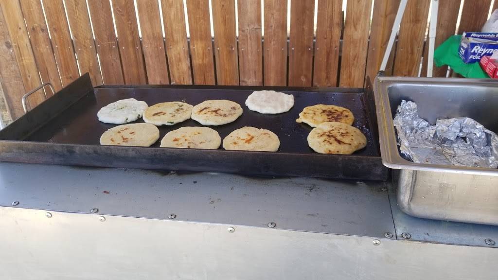 Pupusas - Restaurant | 33190 Mission Trail, Wildomar, CA 92595, USA