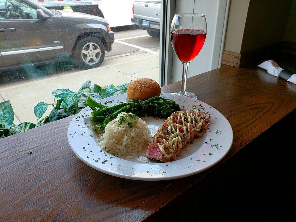 Parkview Grille | restaurant | 311 N Sibley Ave, Litchfield, MN 55355, USA | 3205932835 OR +1 320-593-2835