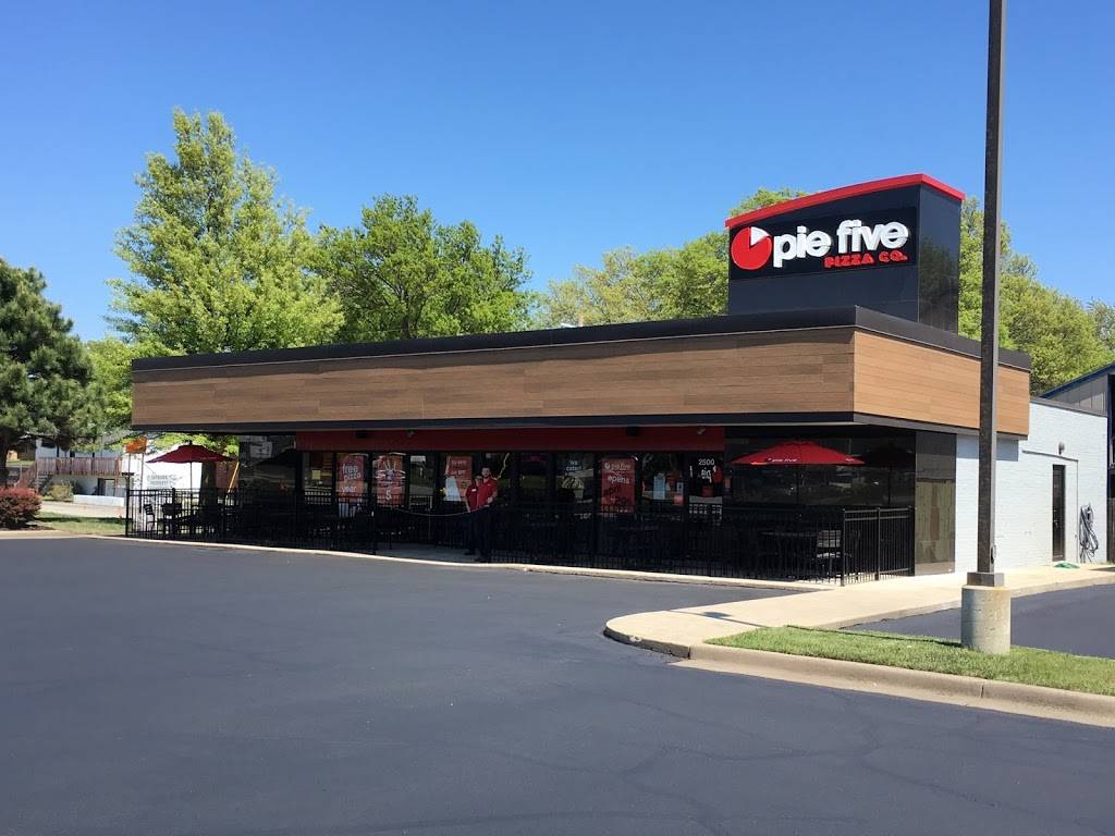 Pie Five Pizza | meal takeaway | 2500 Iowa St, Lawrence, KS 66046, USA | 7855517170 OR +1 785-551-7170