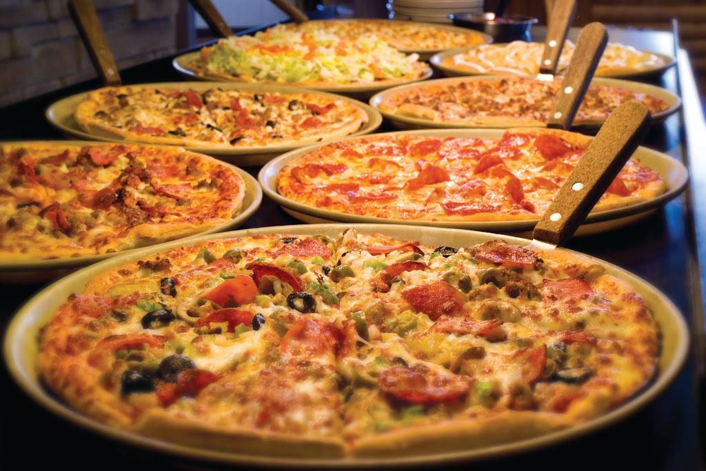 Pizza Ranch | meal delivery | 900 W Main St, Waupun, WI 53963, USA | 9203249000 OR +1 920-324-9000