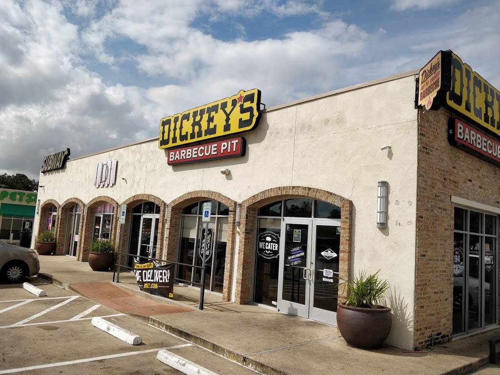 Dickeys Barbecue Pit - Restaurant | 2525 Wycliff Ave, Dallas, TX 75219, USA