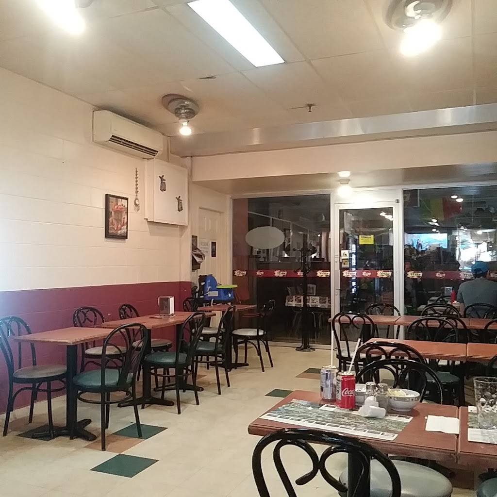 Restaurant Pizza Mike Coaticook | meal delivery | 7 Rue Child, Coaticook, QC J1A 2B2, Canada | 8198494422 OR +1 819-849-4422
