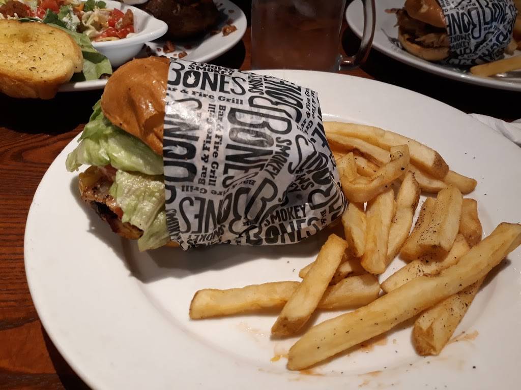 Smokey Bones Bar & Fire Grill | meal takeaway | 7250 Rivers Ave, North Charleston, SC 29406, USA | 8435723420 OR +1 843-572-3420