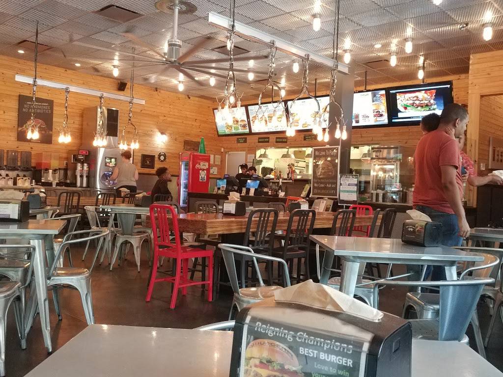 BurgerFi - Restaurant | 5475 Windward Pkwy, Alpharetta, GA 30004, USA