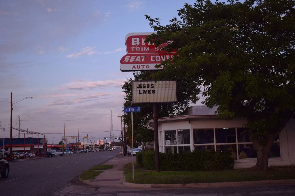 Downtown Arlington | restaurant | 500 E Front St #140, Arlington, TX 76011, USA | 8173032800 OR +1 817-303-2800