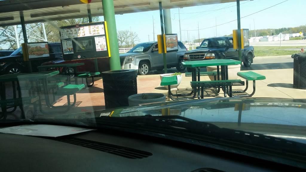 Sonic Drive-In | restaurant | 1007 E Shawntel Smith Blvd, Muldrow, OK 74948, USA | 9184273904 OR +1 918-427-3904