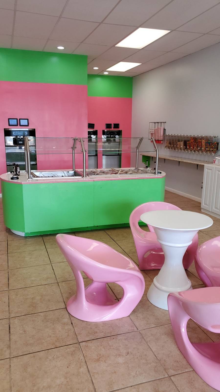Jujube Frozen Yogurt 2186 E Kimberly Rd, Davenport, IA 52807, USA