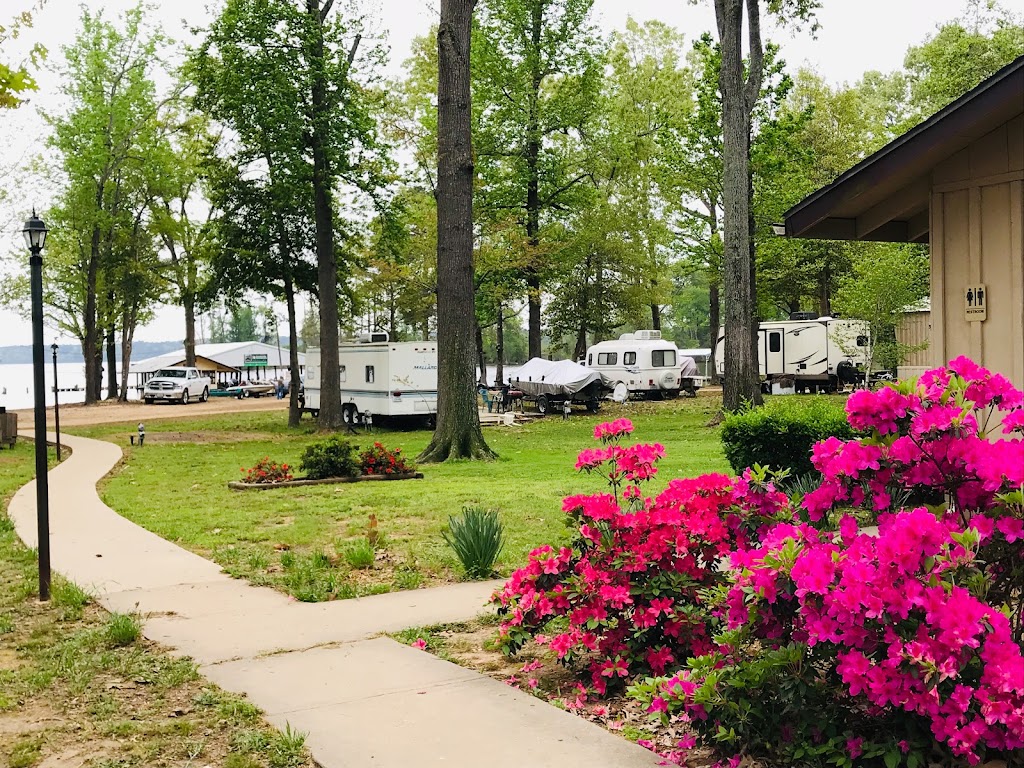 Holly Park Marina | restaurant | 3000 E Carters Ferry Rd, Milam, TX 75959, USA | 4096254424 OR +1 409-625-4424