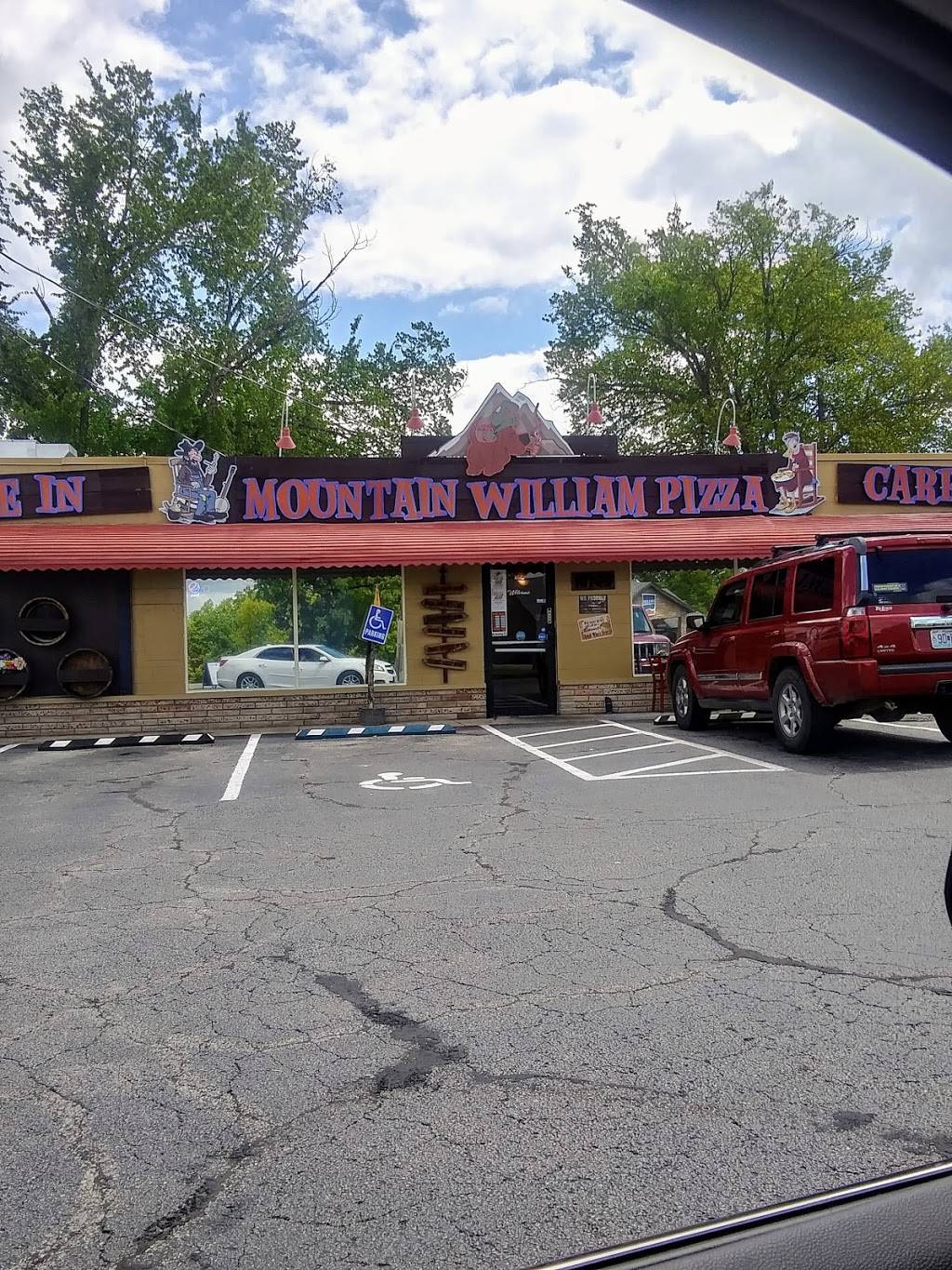 Mountain William Pizza | restaurant | 15709 US Hwy 160 in, Forsyth, MO 65653, USA | 4175462012 OR +1 417-546-2012