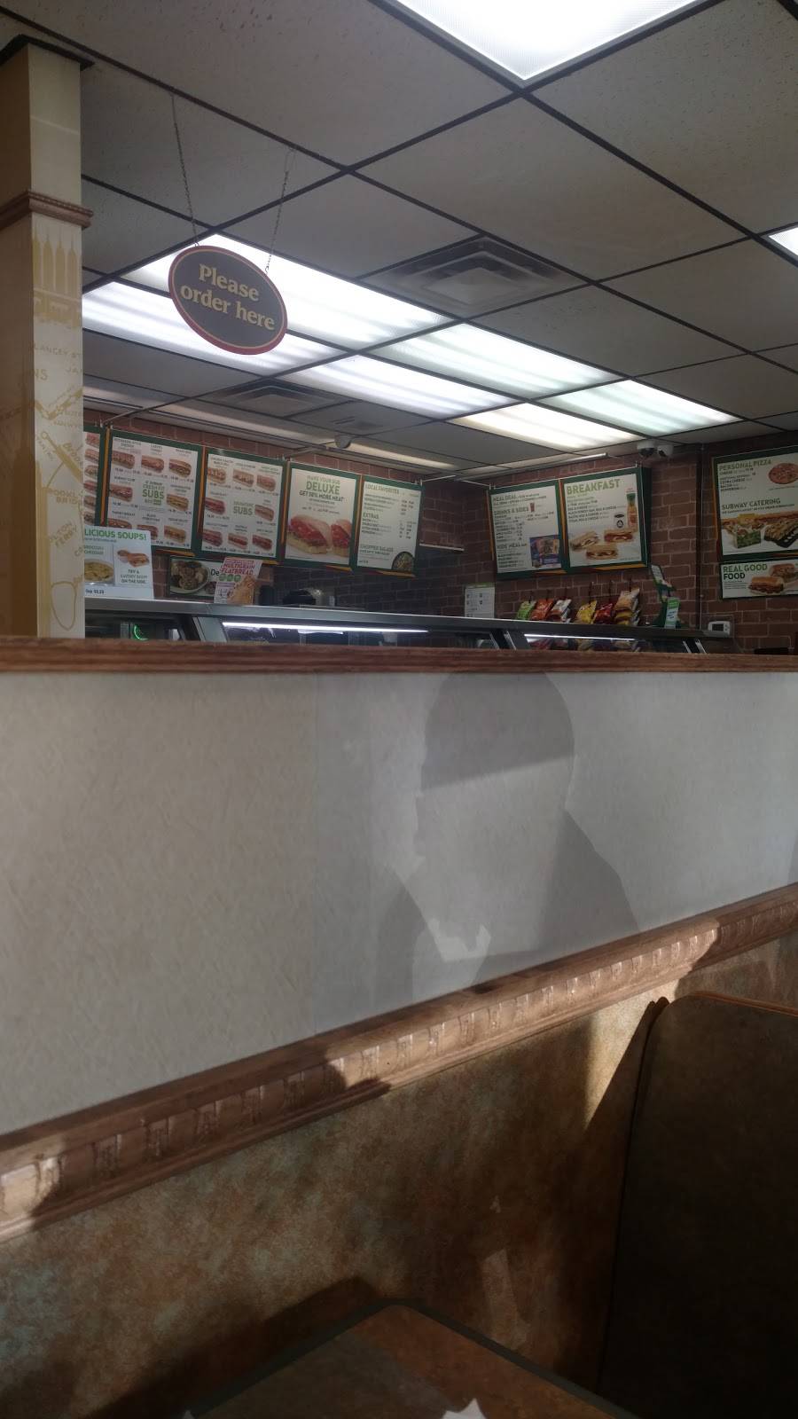 Subway | restaurant | 114 S Hollywood Blvd, Steubenville, OH 43952, USA | 7402646777 OR +1 740-264-6777