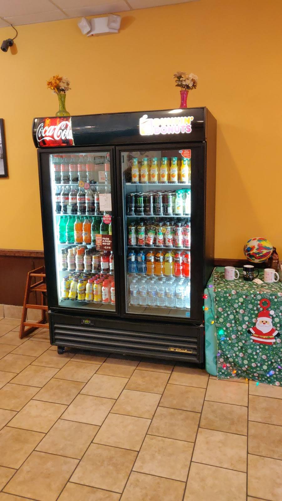 Dunkin | cafe | 819 W Sproul Rd, Springfield, PA 19064, USA | 4843010050 OR +1 484-301-0050