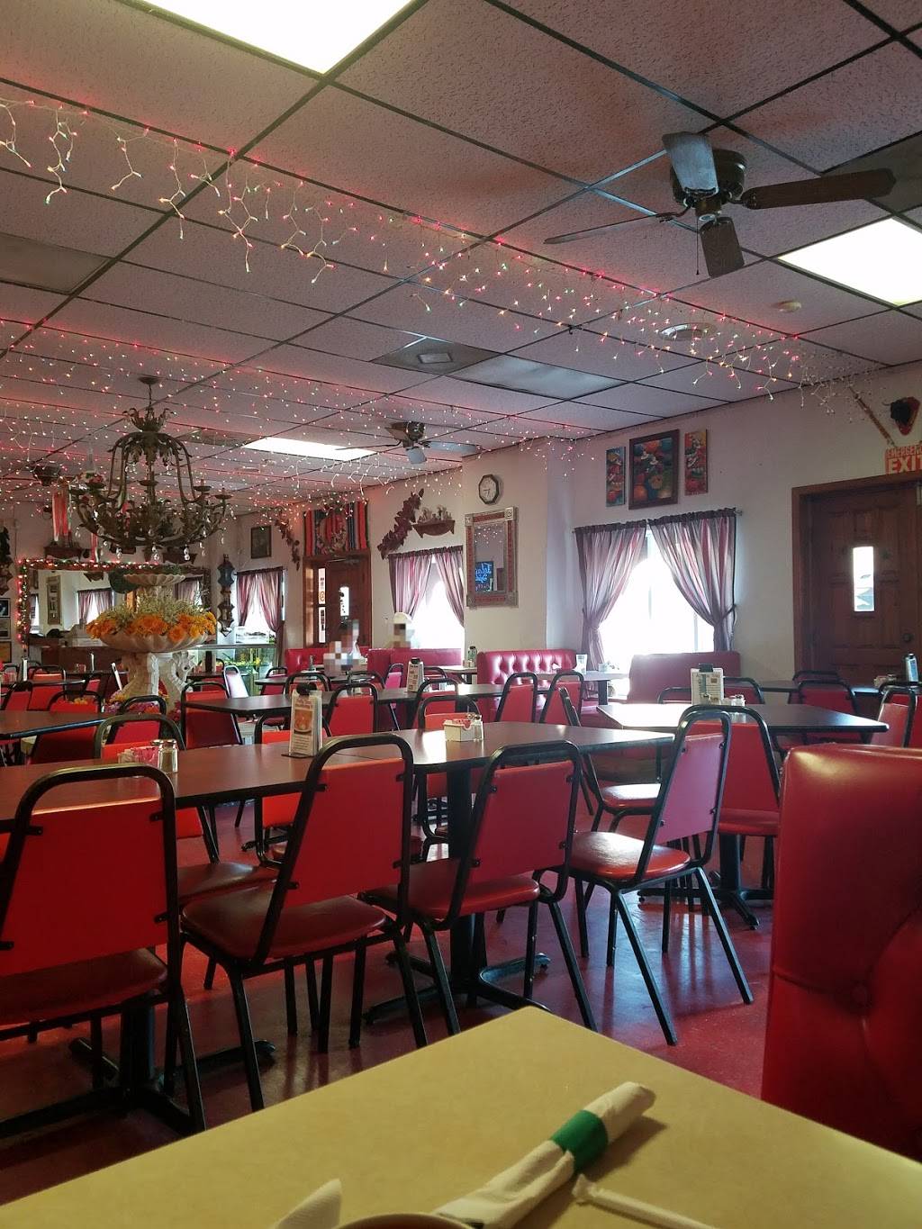 El Restaurante Azteca | restaurant | 1708 Ave K, Hondo, TX 78861, USA | 8304264511 OR +1 830-426-4511