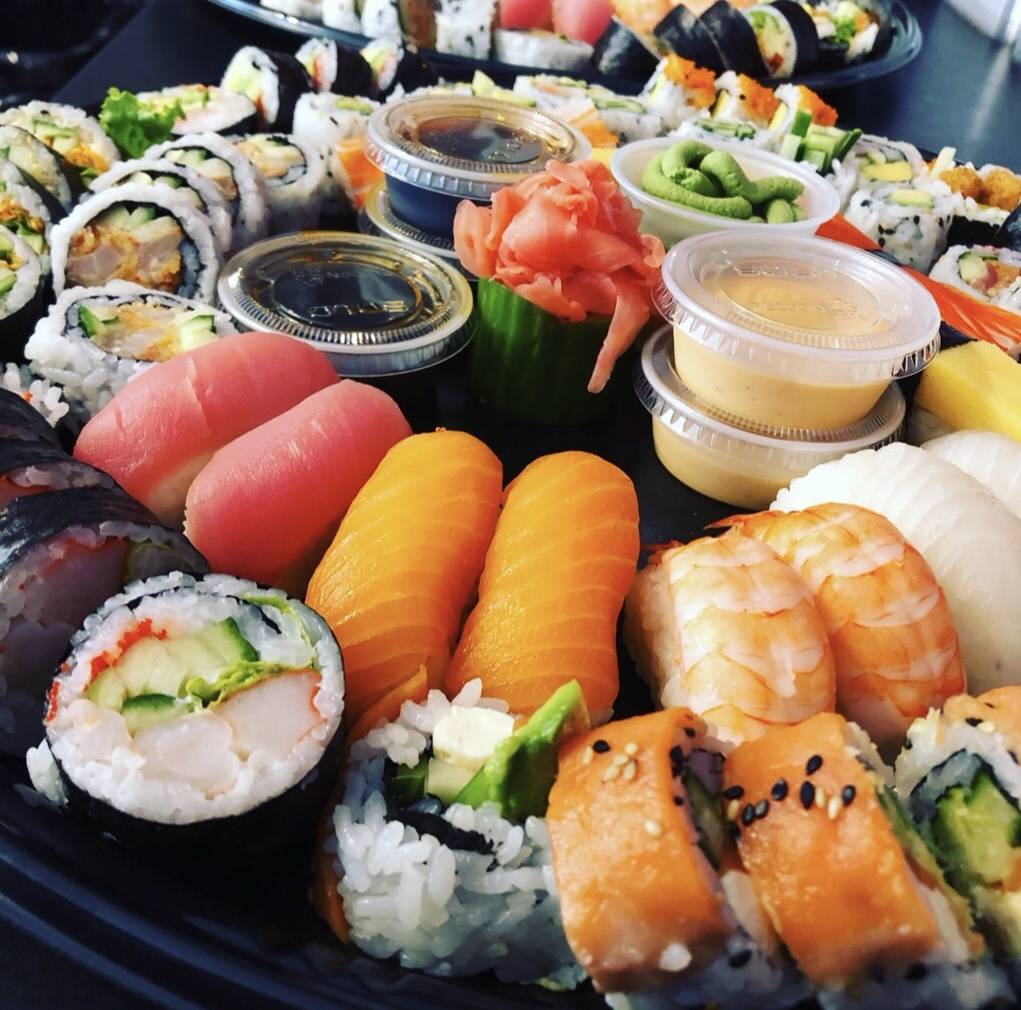 Sushi & Go | restaurant | 5333 Boulevard Laurier, Terrebonne, QC J7M 1W1, Canada | 4504170919 OR +1 450-417-0919