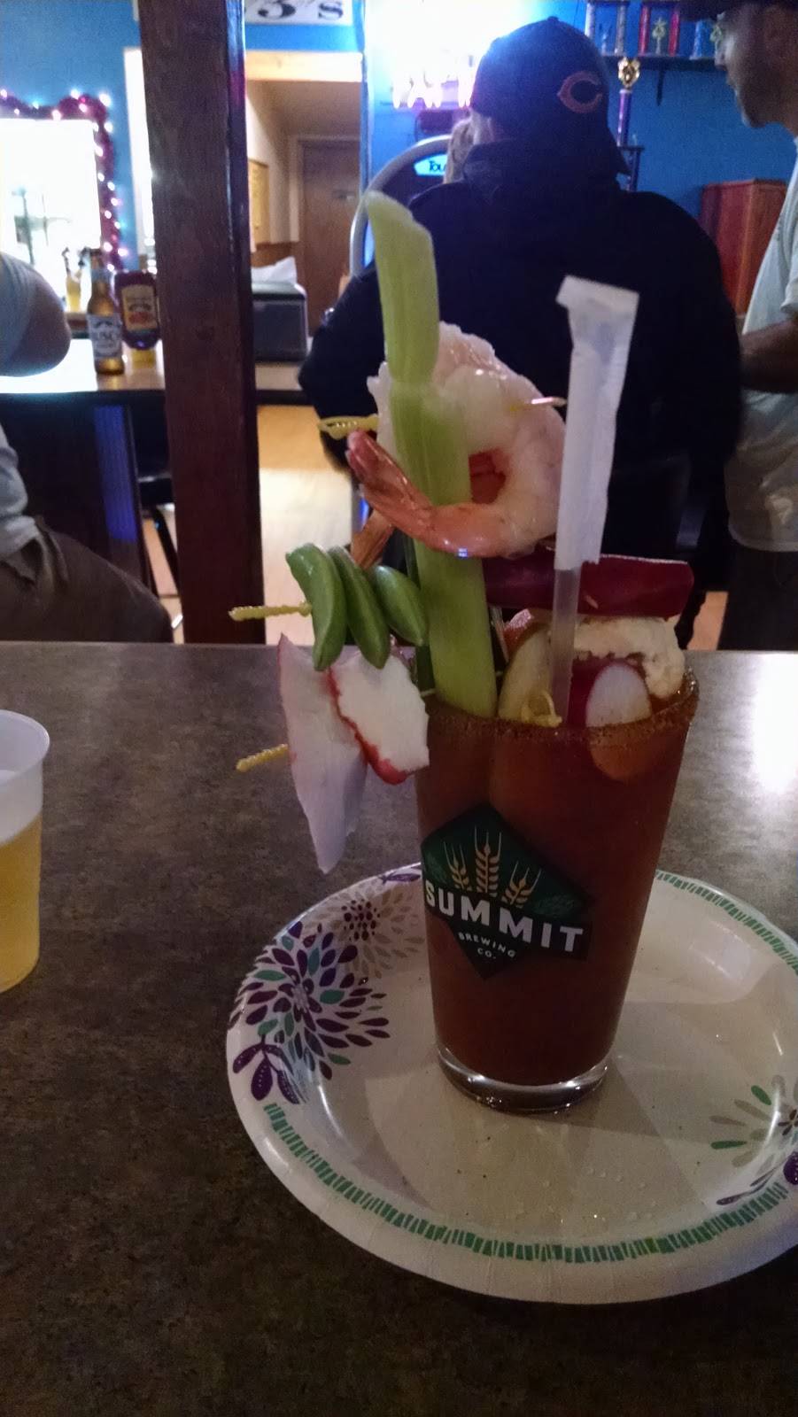 TB3s Bar & Grill | restaurant | 408 Park St, Freeborn, MN 56032, USA | 5078632111 OR +1 507-863-2111