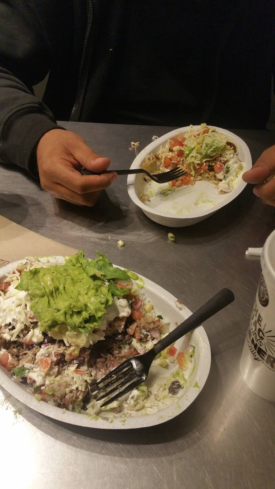 Chipotle Mexican Grill | restaurant | 394 Myrtle Ave, Brooklyn, NY 11205, USA | 7188553517 OR +1 718-855-3517