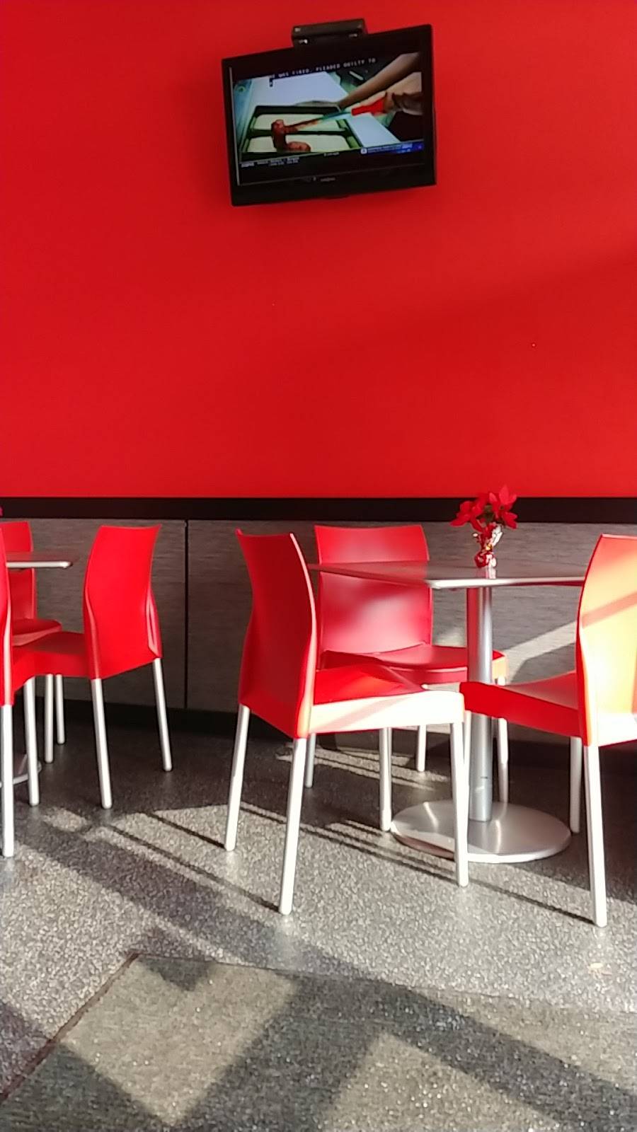 Pizza Hut | meal takeaway | 325 W Freedom Ave, Burnham, PA 17009, USA | 7172424465 OR +1 717-242-4465