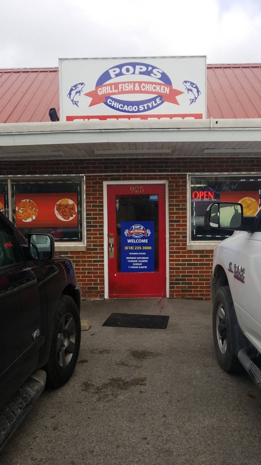 Pop’s Fish & Chicken | restaurant | 925 S Belt W, Belleville, IL 62220, USA | 6182353000 OR +1 618-235-3000