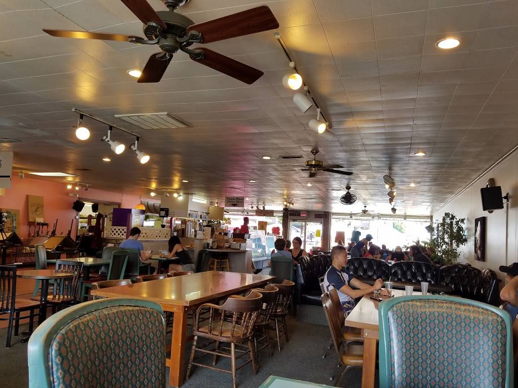Coffeehouse & Deli | cafe | 114 E Beaufort St, Normal, IL 61761, USA | 3094526774 OR +1 309-452-6774