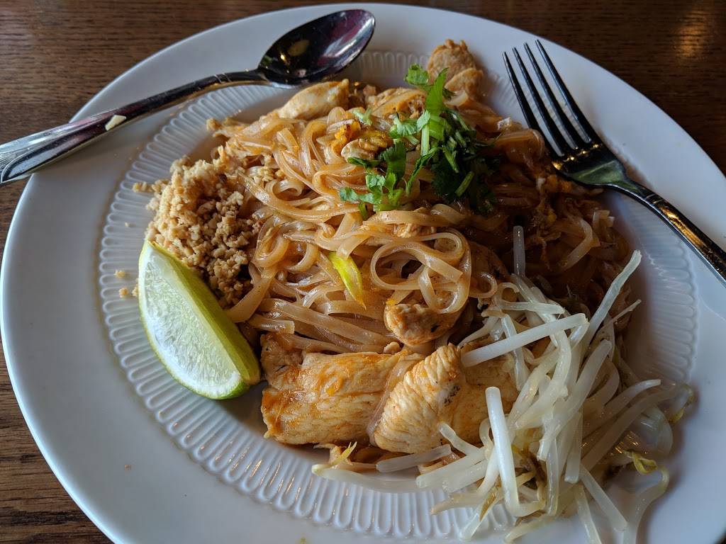 The Elephant Trail | restaurant | 85 E Main St, Avon, CT 06001, USA | 8606770065 OR +1 860-677-0065
