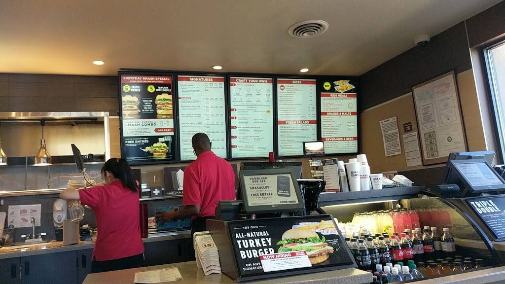 Smashburger | restaurant | 9696 E Arapahoe Rd, Greenwood Village, CO 80112, USA | 3038581222 OR +1 303-858-1222