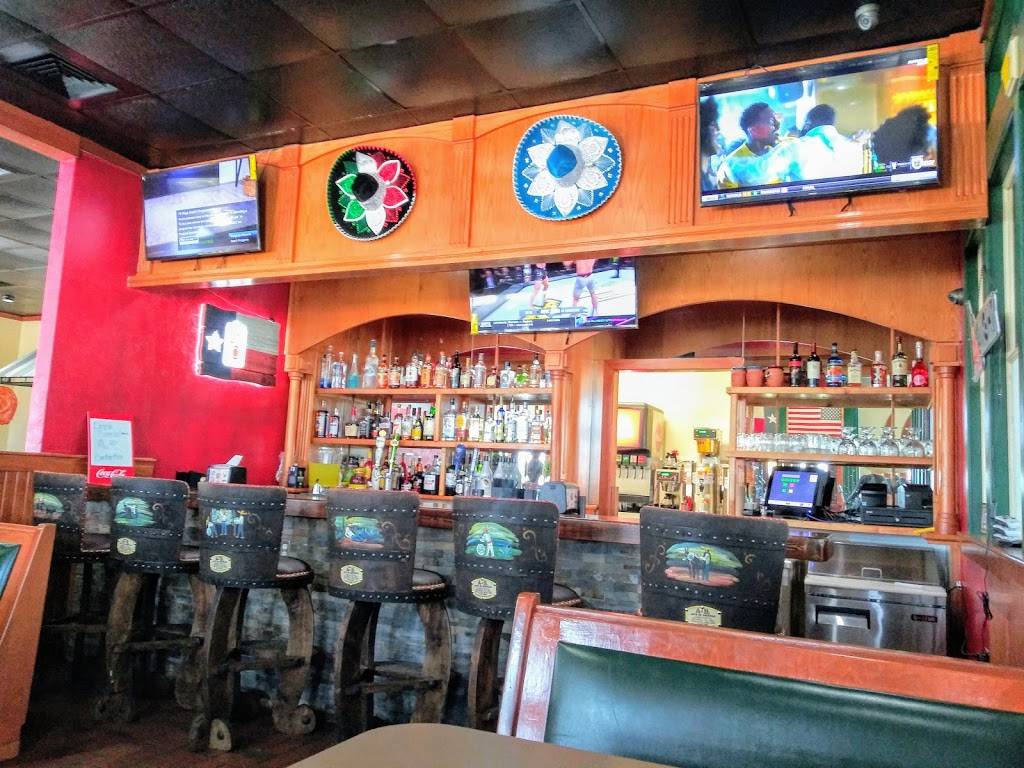 El Charro Mexican Restaurant Bar and Grill | restaurant | 1502 Corsicana Hwy, Hillsboro, TX 76645, USA | 2542835114 OR +1 254-283-5114