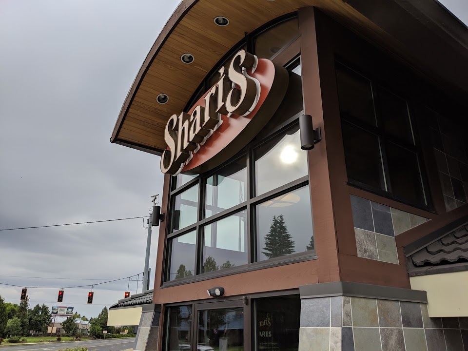 Sharis Cafe and Pies | bakery | 3098 The Dalles-California Hwy, Bend, OR 97701, USA | 5413820674 OR +1 541-382-0674