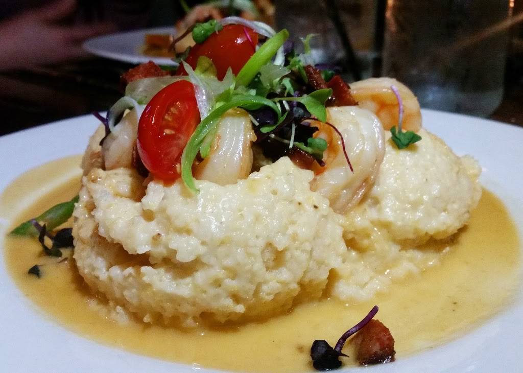 Chester Brunnenmeyers Bar & Grill | restaurant | 733 E Main St, Blue Ridge, GA 30513, USA | 7062582539 OR +1 706-258-2539