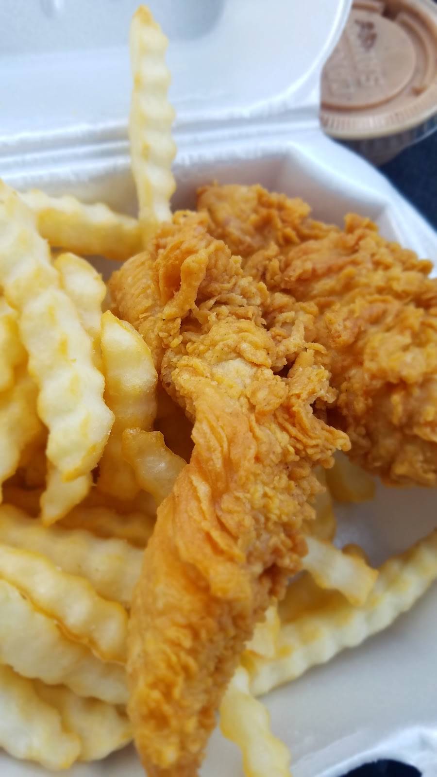 Raising Cane's Chicken Fingers Restaurant 4640 W 121st Ave