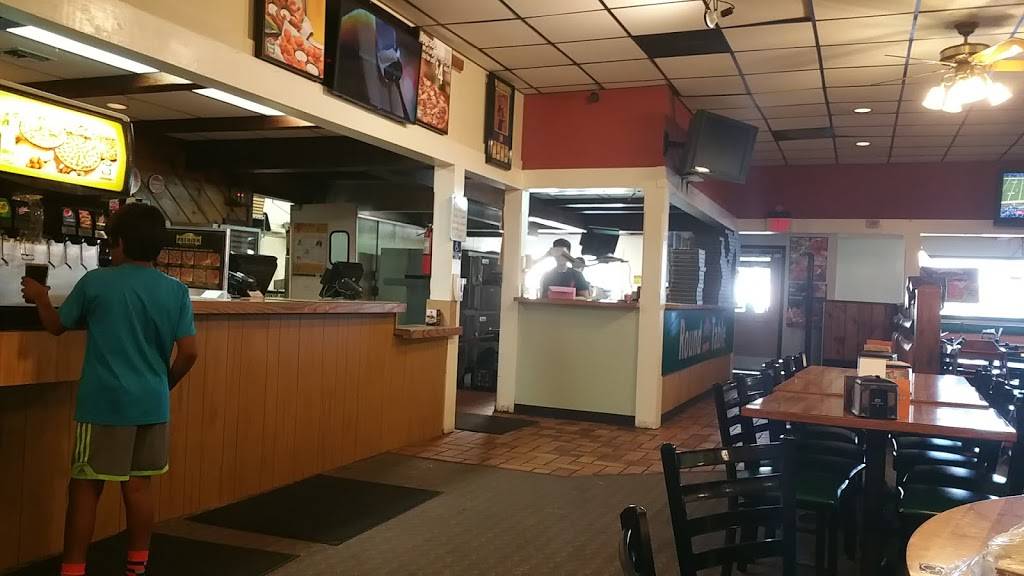 Round Table Pizza | meal delivery | 1015 E Capitol Expy, San Jose, CA 95121, USA | 4086294242 OR +1 408-629-4242