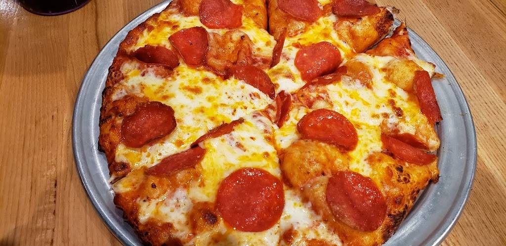 Round Table Pizza-Wings-Brew | meal delivery | 3601 Pelandale Ave Suite 101, Modesto, CA 95356, USA | 2097020855 OR +1 209-702-0855
