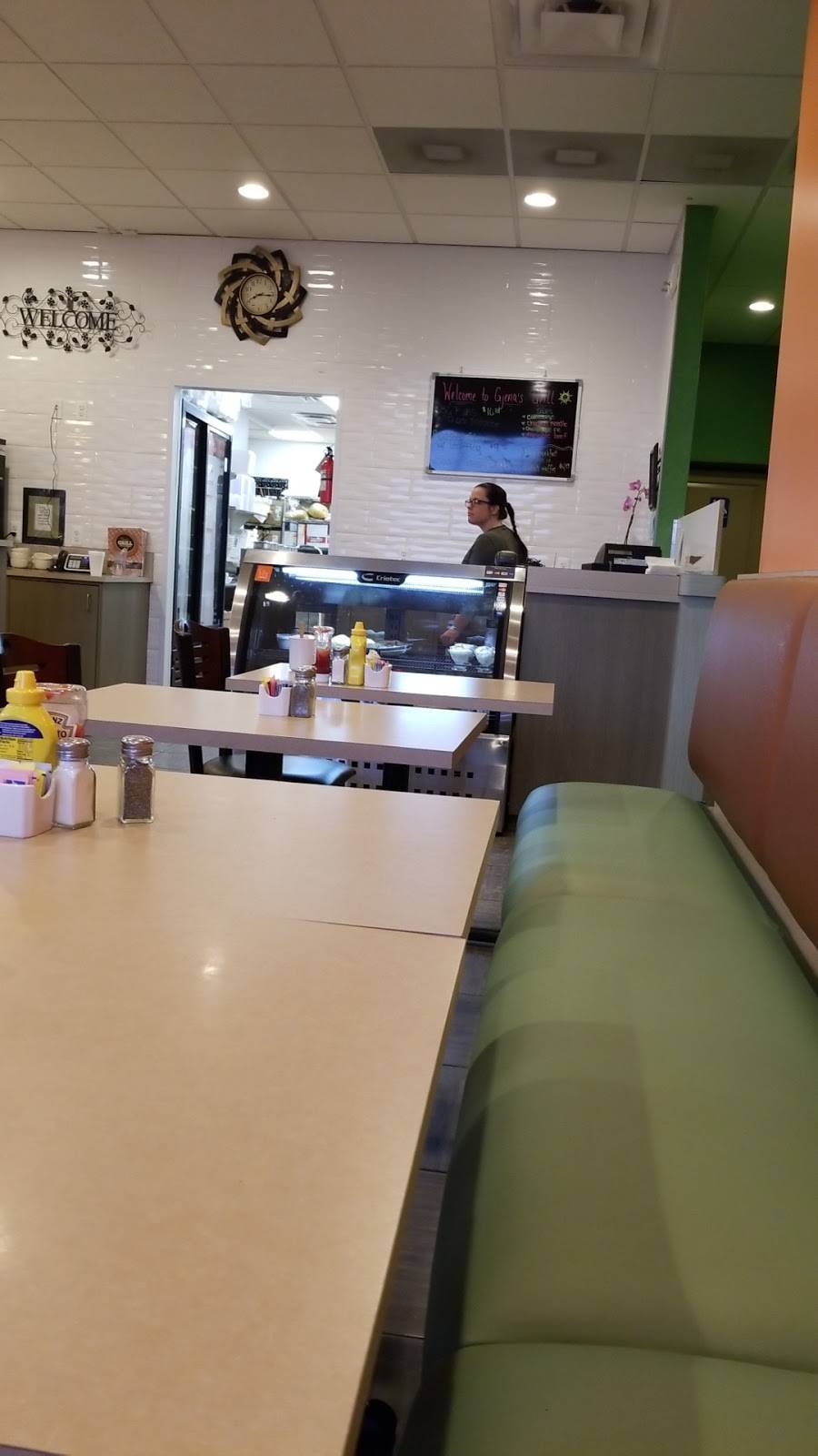 Gjenas Grill | restaurant | 14984 E 10 Mile Rd, Warren, MI 48089, USA | 5868595491 OR +1 586-859-5491