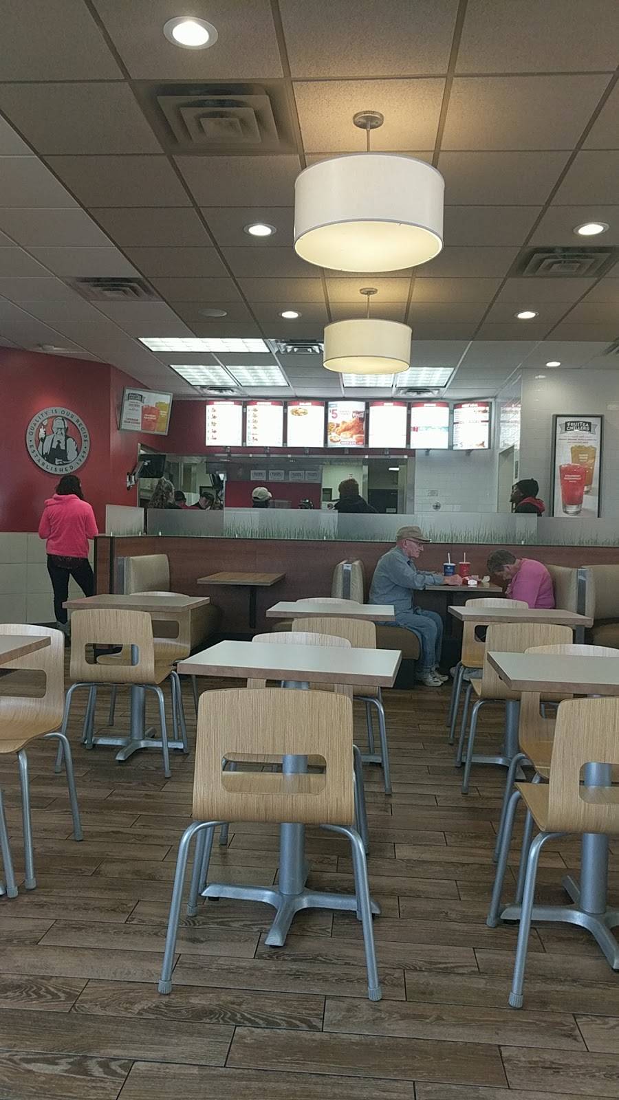 Wendys | restaurant | 120 Hwy 641 S North, Camden, TN 38320, USA | 7315843000 OR +1 731-584-3000