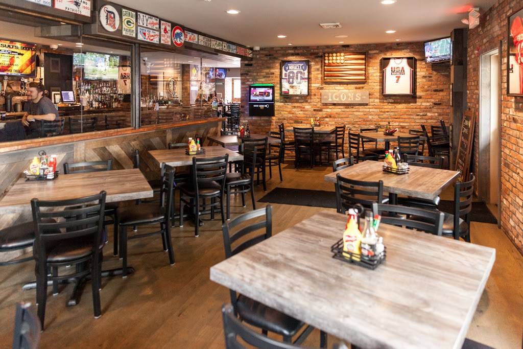 Icons Sports Bar & Grill 80 CT39, New Fairfield, CT 06812, USA