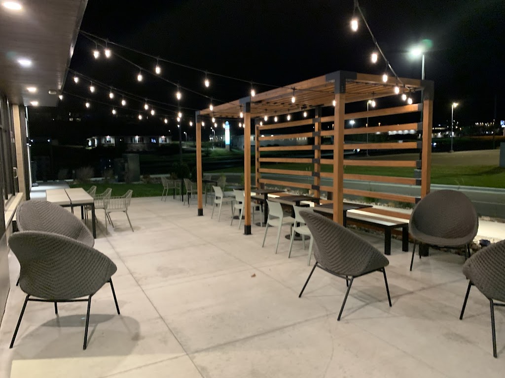 Starbucks | cafe | 2407 Commerce Dr NW, Rochester, MN 55901, USA | 5077010200 OR +1 507-701-0200