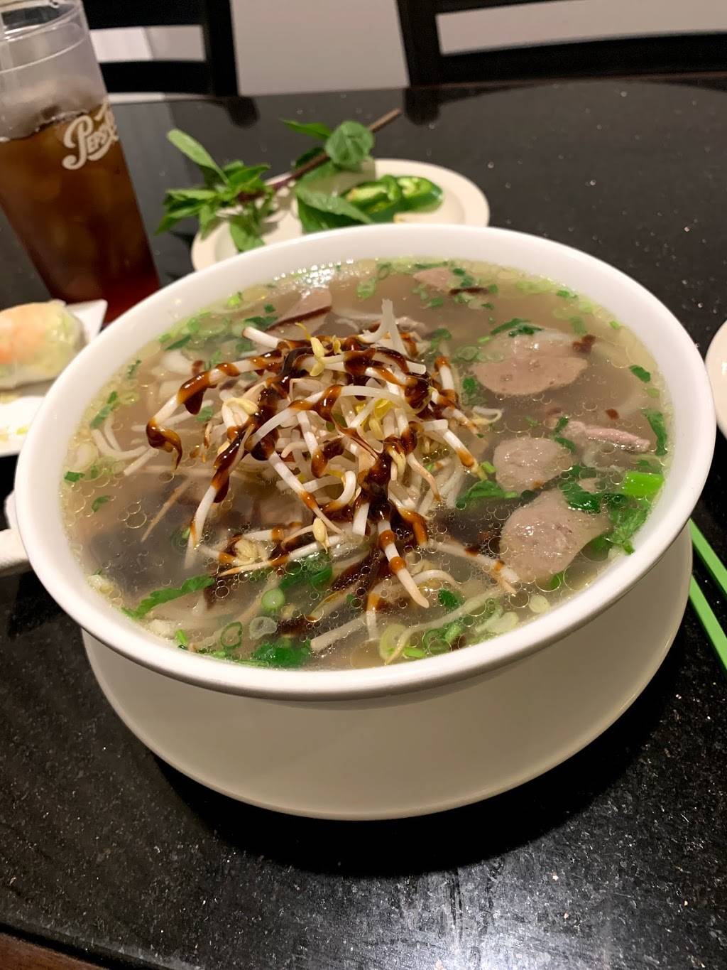Hong Yen | restaurant | 2926 S Campbell Ave, Springfield, MO 65807, USA | 4173513915 OR +1 417-351-3915