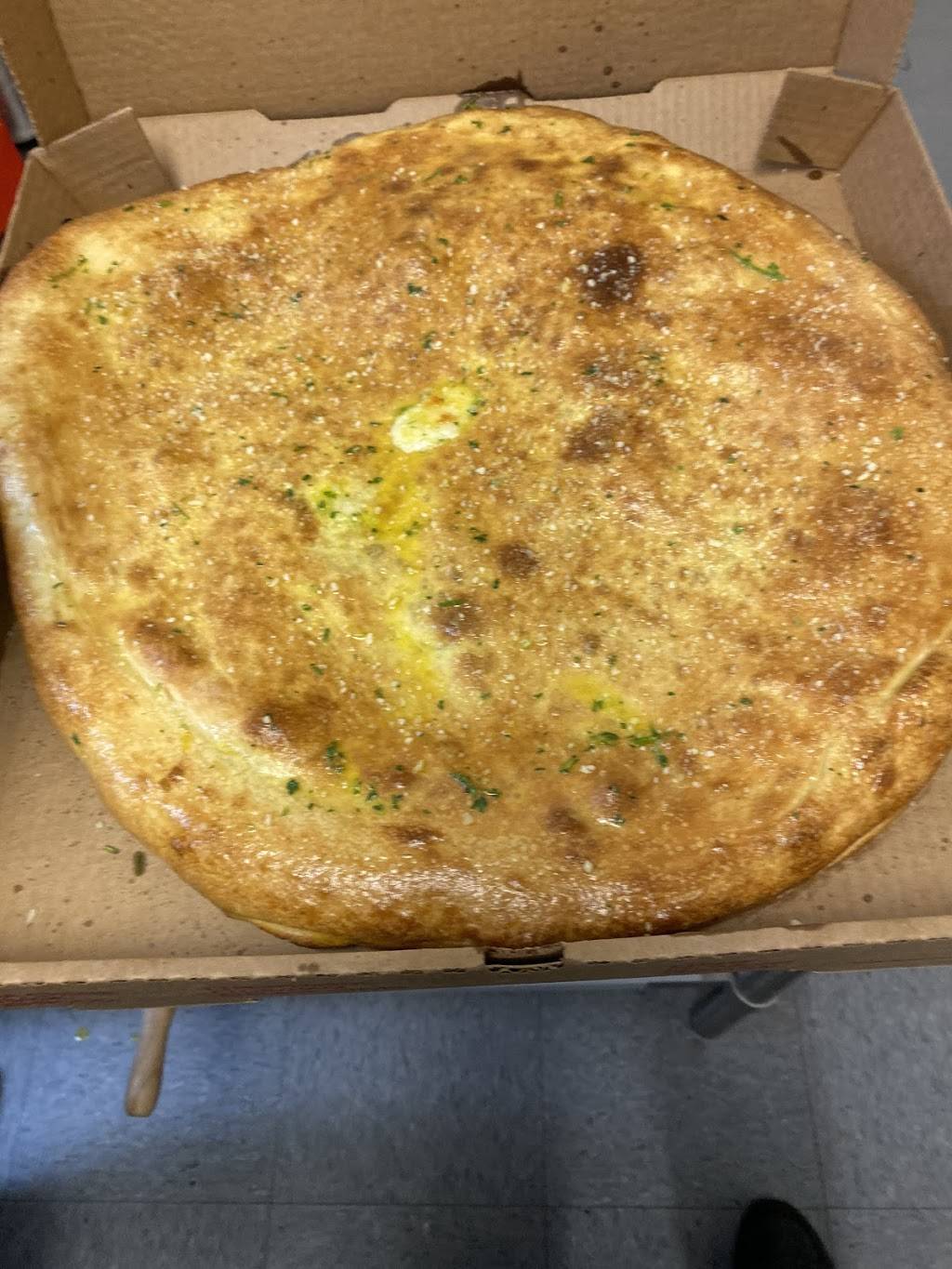 roma pizza | restaurant | 501 E Main St, Radford, VA 24141, USA | 5408312222 OR +1 540-831-2222