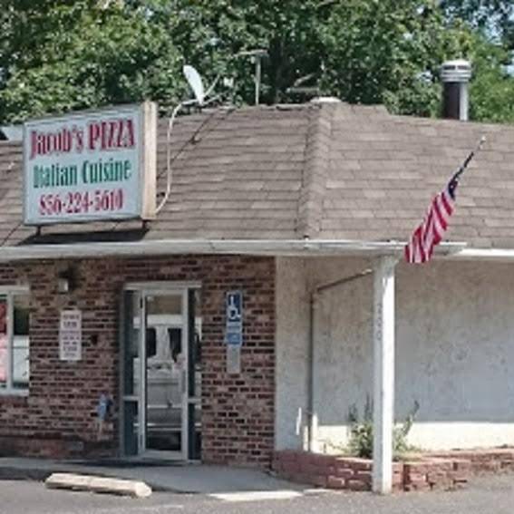 Jacobs Pizza & Italian Cuisine Restaurant 200 E Broad St, Paulsboro