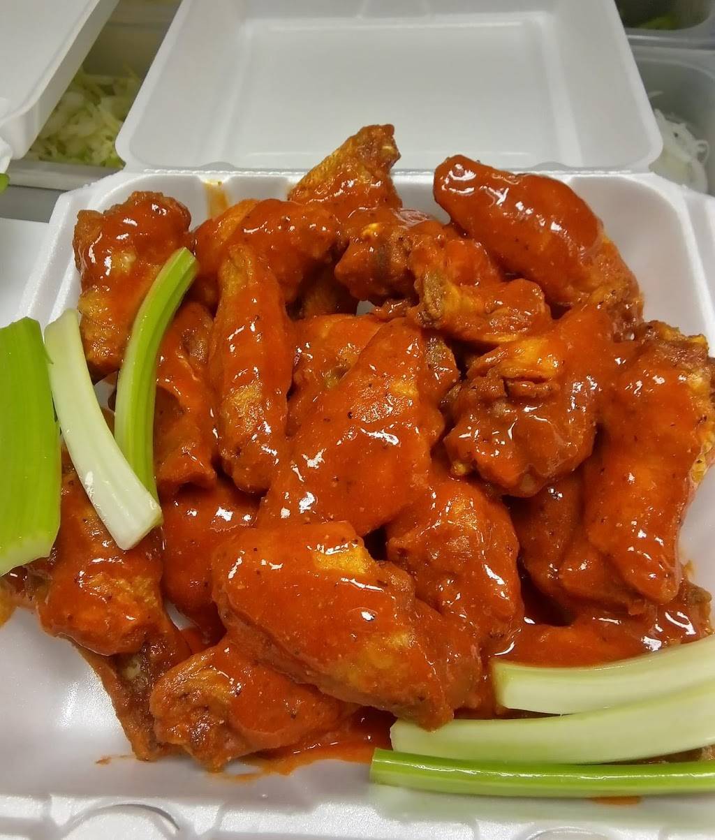 Americas Best Wings | restaurant | 3500 Main St, Buffalo, NY 14226, USA | 7162755555 OR +1 716-275-5555