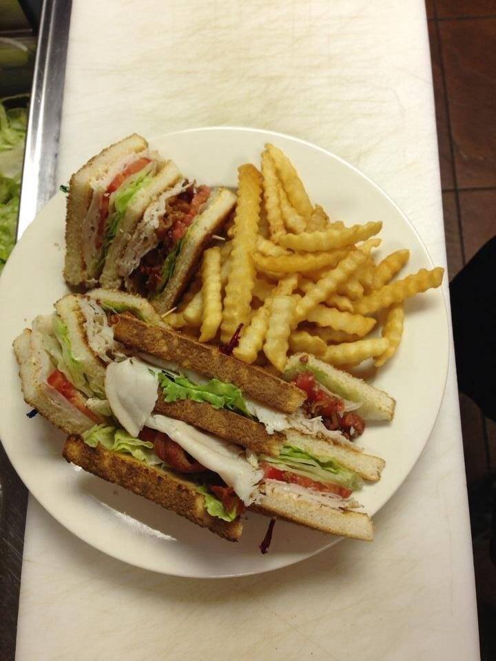 Amys Family Pizzeria | meal takeaway | 332 S York Rd, Hatboro, PA 19040, USA | 2159571000 OR +1 215-957-1000