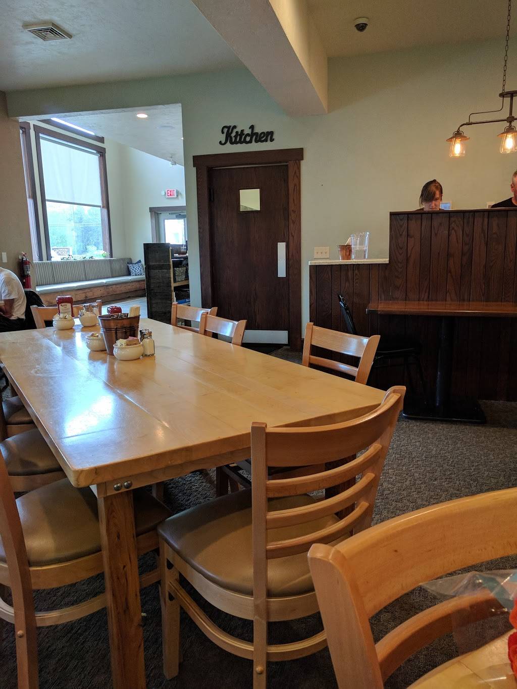 Maywood Grill | restaurant | 2925 National Pike, Chalkhill, PA 15421, USA | 7244373564 OR +1 724-437-3564