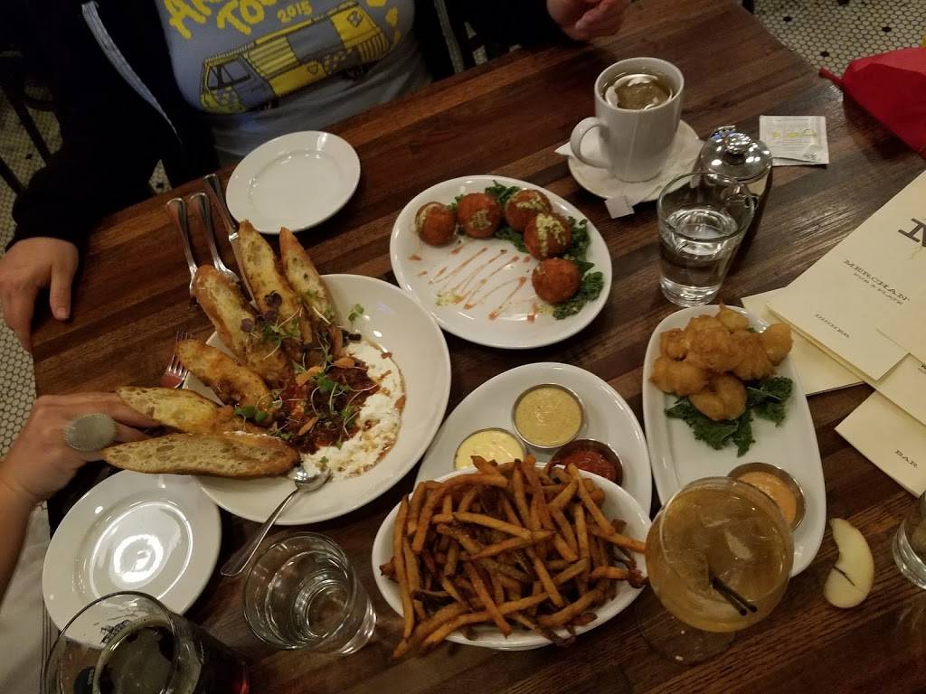 Merchants Pub and Plate | restaurant | 746 Massachusetts St, Lawrence, KS 66044, USA | 7858434111 OR +1 785-843-4111