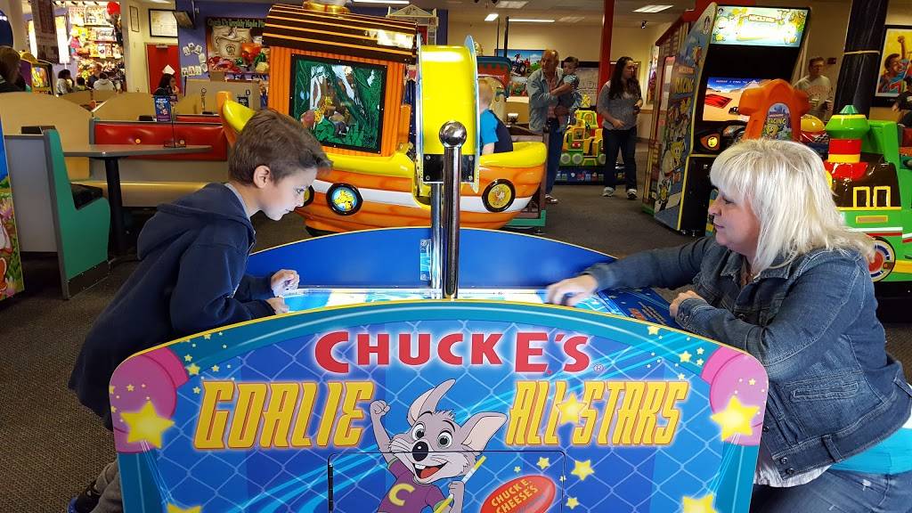 Chuck E. Cheese | 221 N 66th St, Lincoln, NE 68505, USA