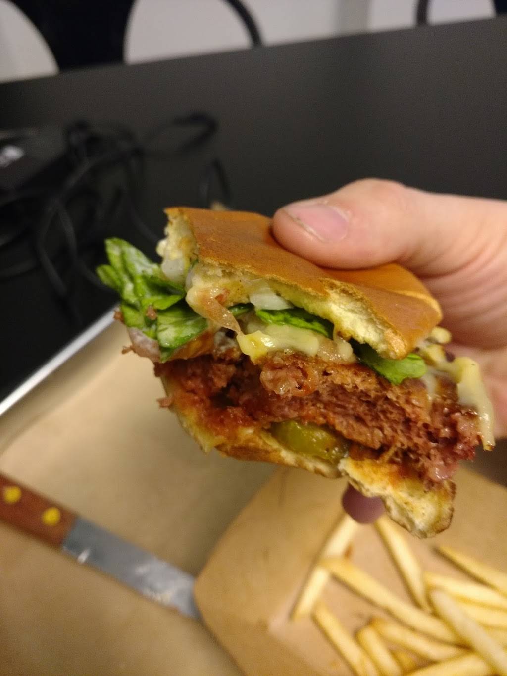 Savery Vegan Grill | restaurant | 1122 Taylor St, Fort Wayne, IN 46802, USA | 2608886474 OR +1 260-888-6474
