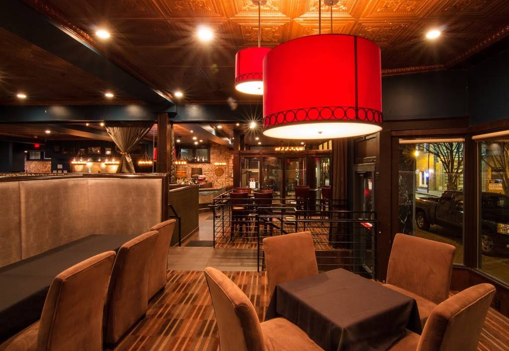 Quintessential Dining and Nightlife | night club | 149 N Main St, St Charles, MO 63301, USA | 6364432211 OR +1 636-443-2211